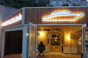 enseigne-lumineuse-antibes